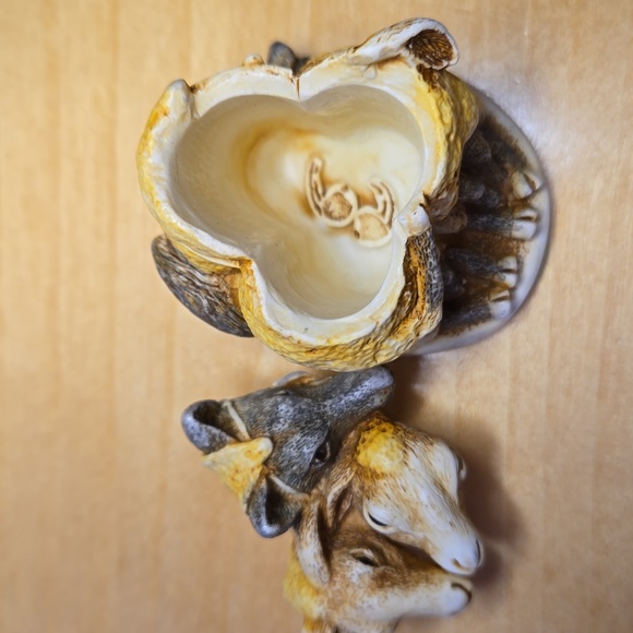 Harmony Kingdom "Mutton Chops" Sheep & Wolf Box Figurine - Picture 6 of 12